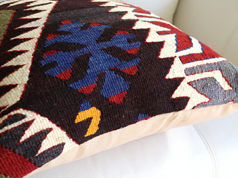 【15%OFFクーポン対象品】オールドキリムクッションカバー 40cm /Old Kilim Cushion 青いサソリ 3