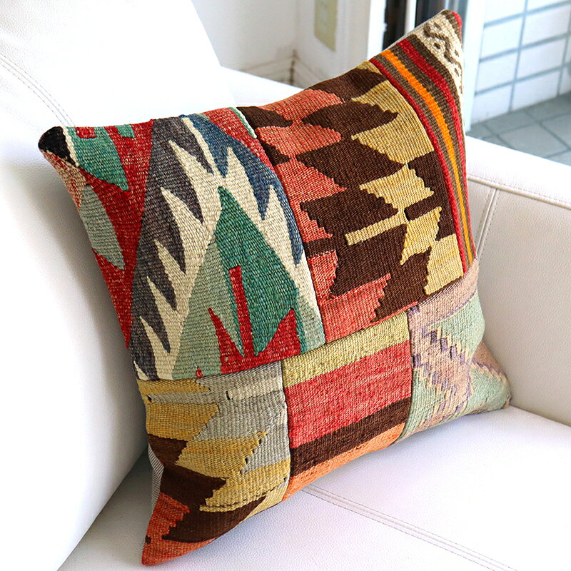 【15%OFFクーポン対象】オールドキリムクッションカバー 40cm /Old Kilim Cushion パッチワーク トルコのウール手織りキリム [2]