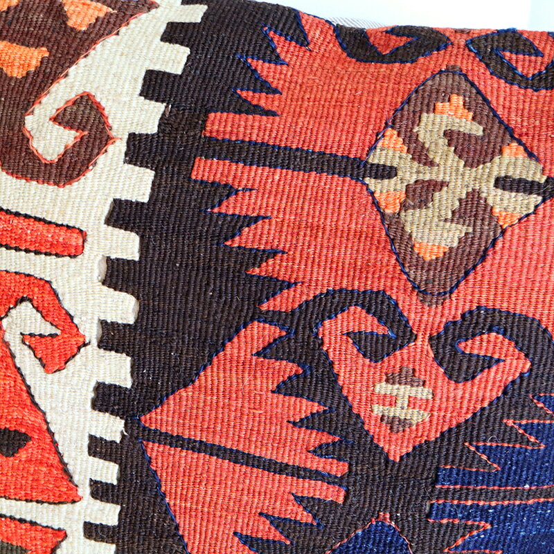 オールドキリム クッションカバー 41×39cmエリベリンデ ワン Turkish Old Kilim Cushion [2]