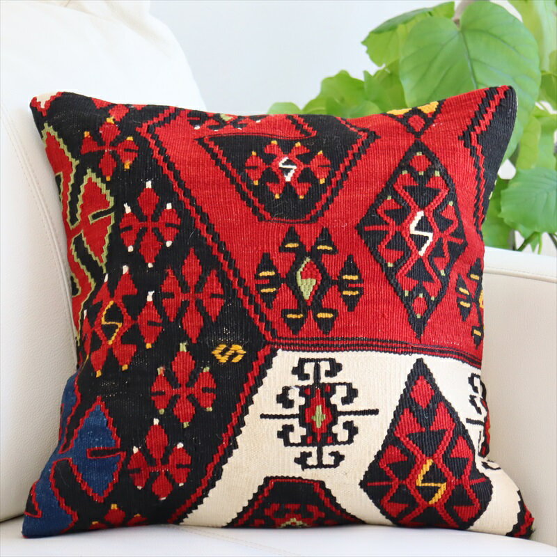 オールドキリム クッションカバー40cmサイズ Old Kilim Cushion マラテヤ 赤と白のコチボユヌズ