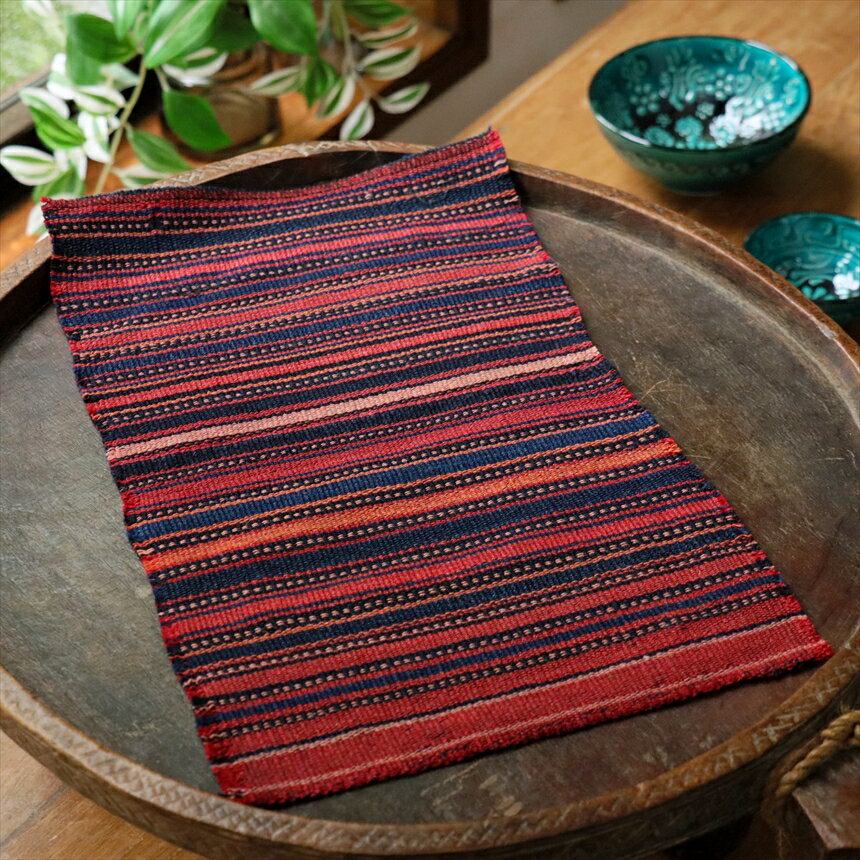 Rakuten - イランの古いテント布・ガジャリキリム 21×34cm ジャジム カットピース