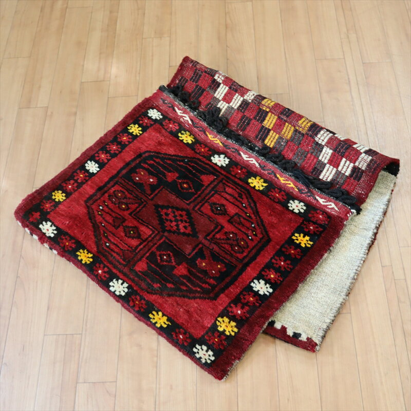 Rakuten - 【15%OFFクーポン対象】トルクメン エルサリ族のサドルバッグ赤い絨毯