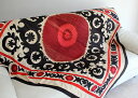 【15%OFFクーポン対象品】オールドスザンニ　ウズベキスタンの刺繍布　Uzbekistan Suzani163×166cm赤と黒の太陽/サマルカンド
