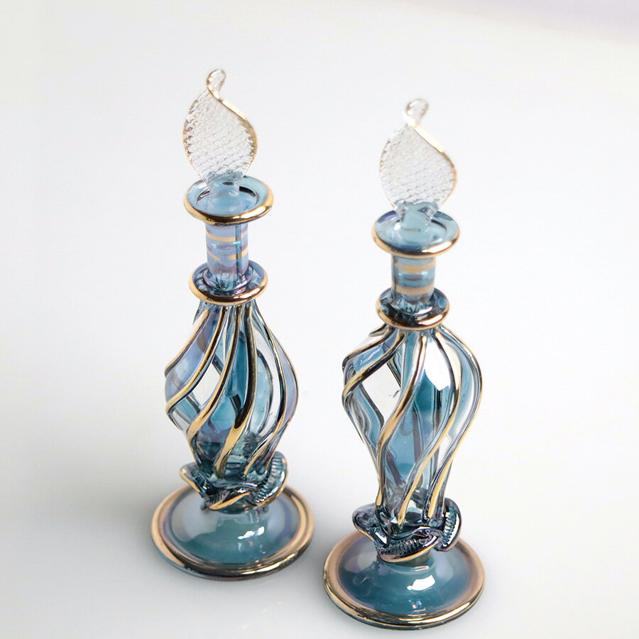 ガラタバザール(キリム&ラグ)のエジプト ガラス香水瓶　11cm 2本セット　ゴールドライン ファラオ Egyptian Glass Bottle｜アングル2