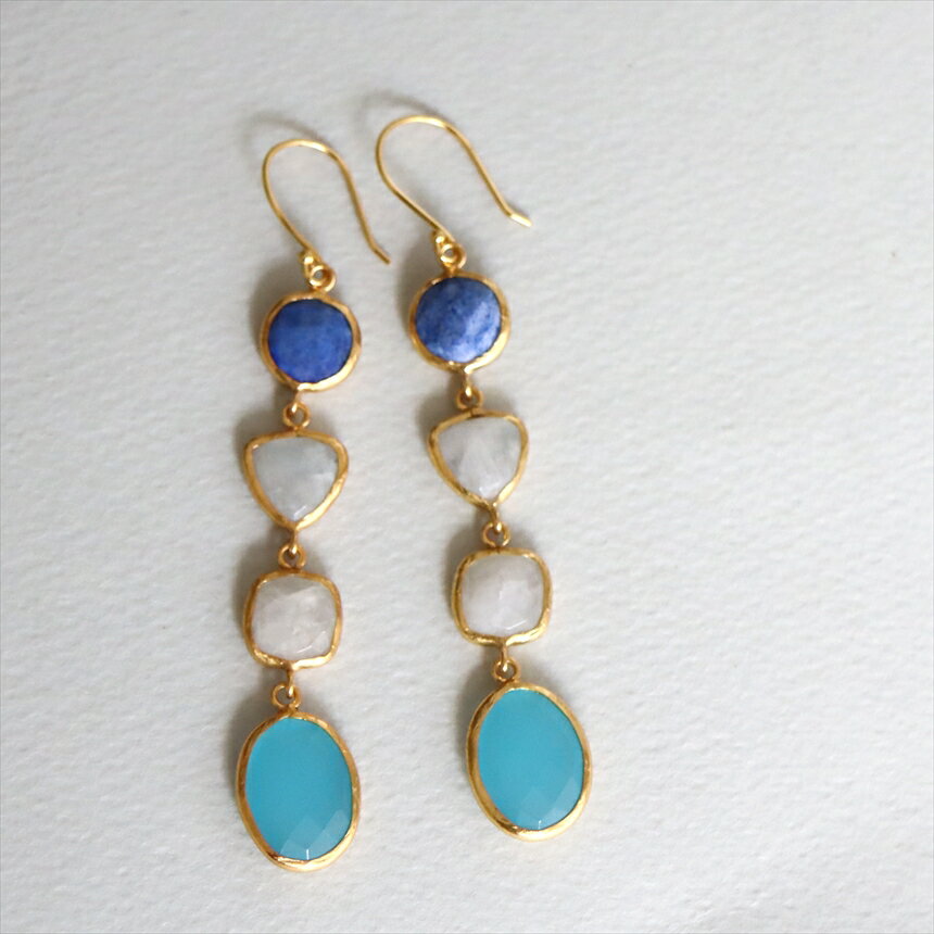 4粒の天然石ドロップロングピアス ラピス＆ムーンストーン＆ブルーカルセドニーArsameia, 22k goldplated earring, Turkish Jewelry