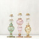 ガラス エジプト香水瓶 3本セット　クレオパトラ　Egyptian Perfume Bottle商品番号eg6759サイズ　12cm/ 12cm/ 12cmcm素　材ガラス産　地エジプト　カイロアラビアンな輝きの香水瓶。約12cmの高さのミニサイズ3本セットです。エジプトのカイロにて職人さんが一つ一つ手作りで作っているので、カラーやデザインのバリエーションも様々です。切子細工で表現された草花モチーフやゴールドの着彩、フリル状のガラスなど小さいながらも職人さんの技が光っています。実際に香水瓶として使うこともできますが、密閉性が低いので、置物・飾り・一輪挿しなどとしてお楽しみください。※箱はついていません。エアキャップで包んでお届けします。Egyptian purfume bottle, Aroma pot, glass bottle, Arabian night, Cairo, khan khalili, ガラス香水瓶・エジプト香水瓶・涙壺, エジプトガラス・エジプト・お土産・カイロ・ハンハリーリ, ガラス工芸・アロマポット・エジプト・ハンドメイド・カイロ・香油・乳香, ハーバリウムボトル