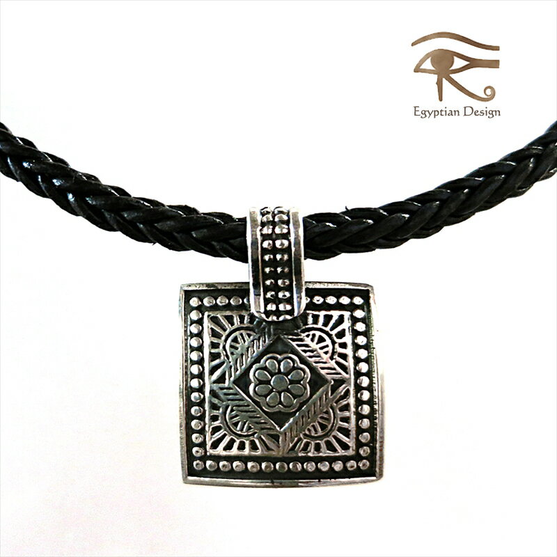 GWvgEVo[925y_gi40Ђ`F[tjxhEB̃NVbN`[t Egyptian Bedouin Silver Jewelry