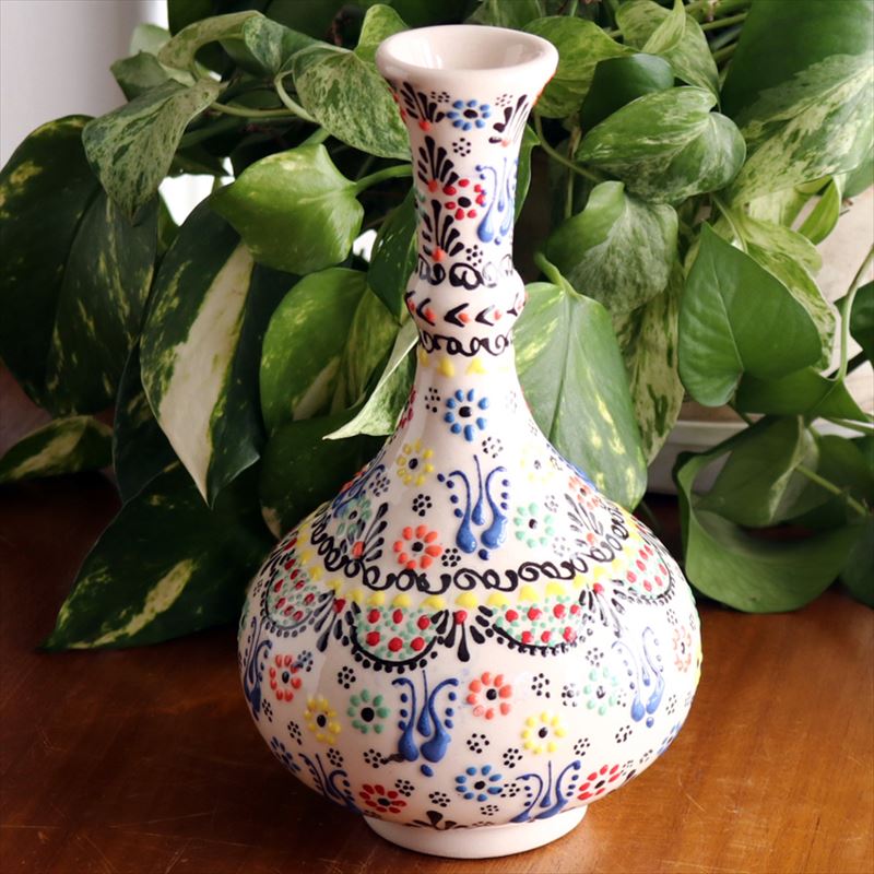 【15%OFFクーポン対象】トルコ陶器 花瓶 一輪挿し フラワーベース 高さ20×直径12cm フラワーデザイン ホワイト