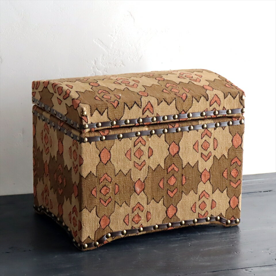 オールドキリム木製家具宝箱 H31×W36×D26.5cm Mサイズ・シャルキョイ Kilim Sandiklar