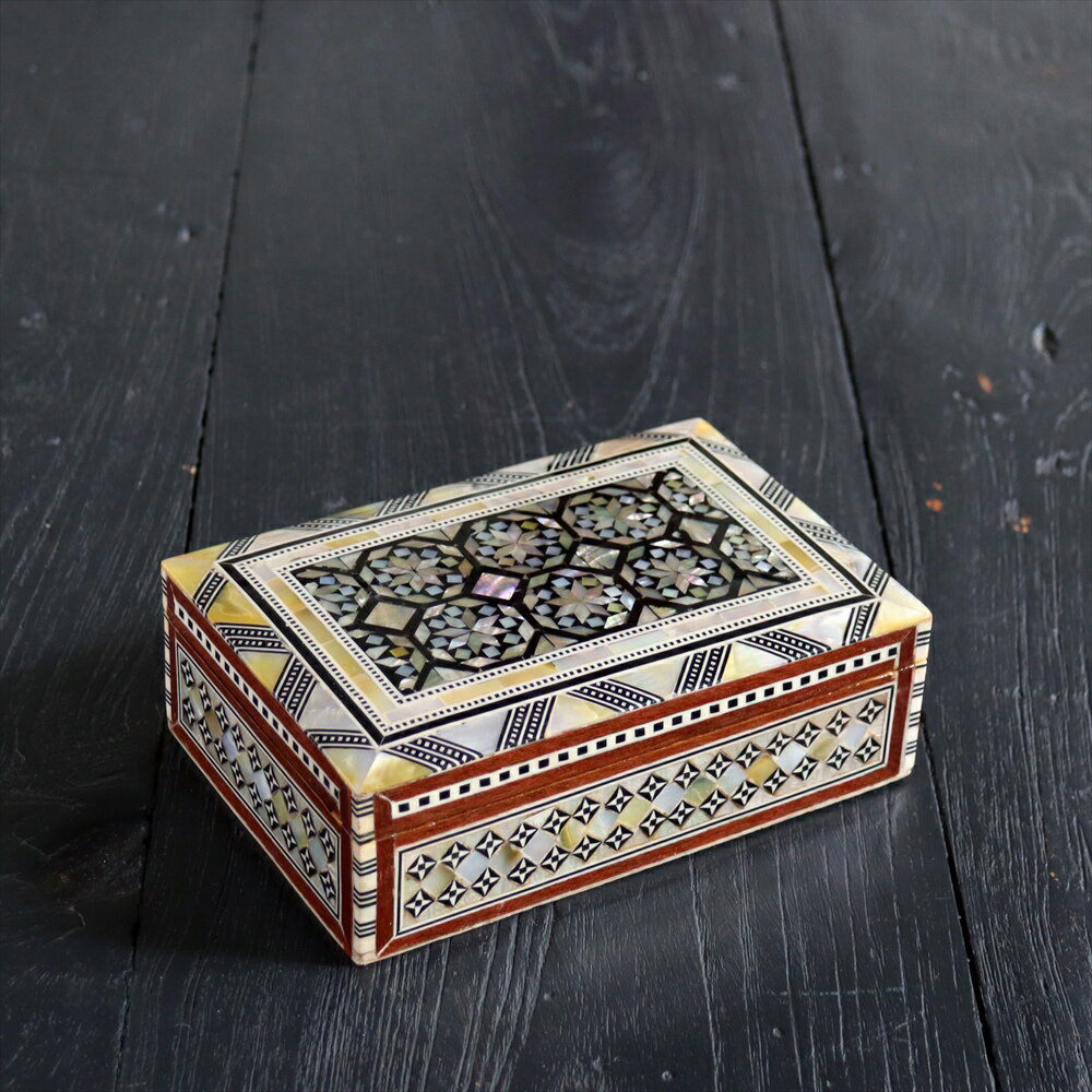 【10%OFFクーポン対象】エジプト螺鈿のジュエリーボックス　Mother of Pearl Egypt 幾何学模様の伝統工芸品