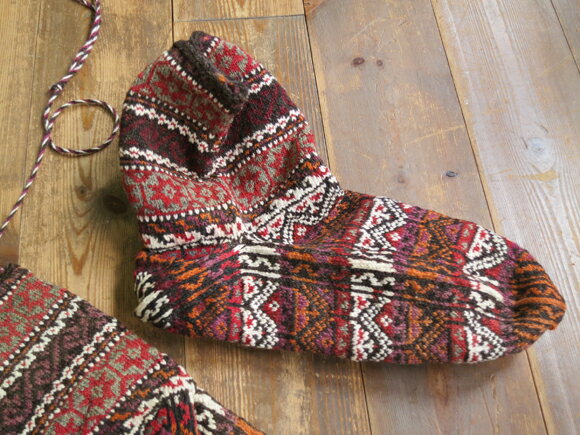 アンティーク・手編みウール靴下/バクティアリ族ブラウン＆オレンジ／伝統柄／27cm