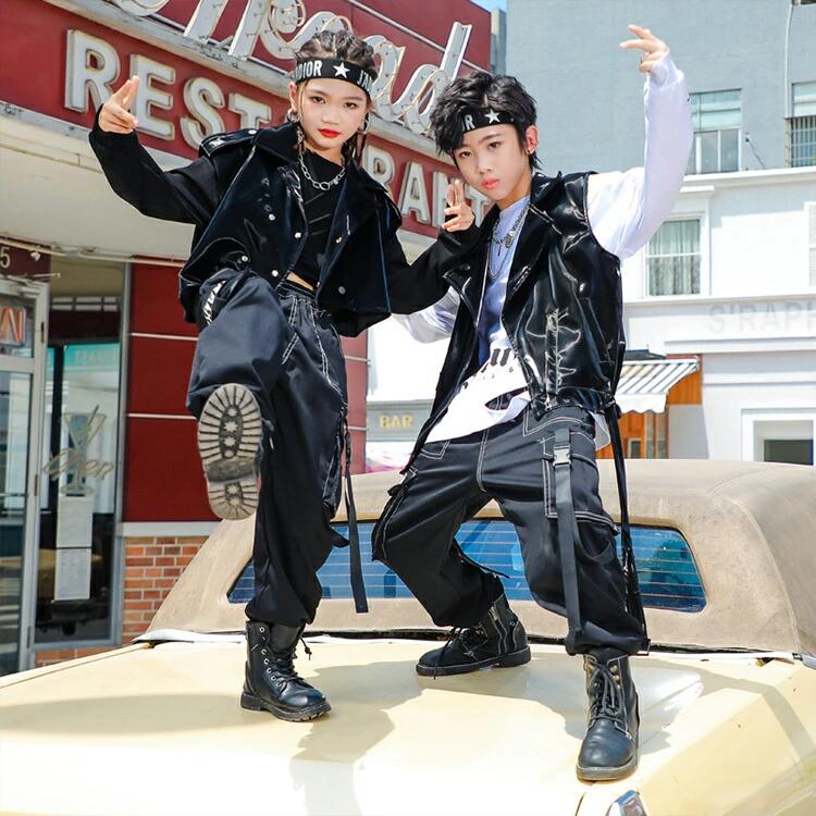 キミアイ商事のセットアップ ダンス衣装 ヒップ へそ出し 男の子 練習 トップス 黒 カーゴパンツ 女の子 ベスト パンツ ジャズ セットアップ｜アングル3