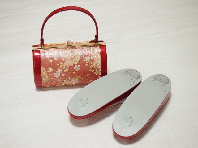 Freek(フリーク)　正絹錦帯地使用　振袖用草履バッグセット　桜　サーモンピンクに茜色　【さくら】【式典用】【送料無料】【smtb-k】【ky】 2