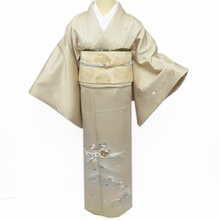 【 新品 】 訪問着 未使用 着物 雪輪に花模様 吹き寄せ文 縦縞模様 白茶色 トール 丈167cm 裄68cm Lサイズ 落ち着きある艶やかな装いに A696-2 [ 正絹 訪問着 着物 中古 アウトレット 秋春冬 送料無料 きもの北條]
