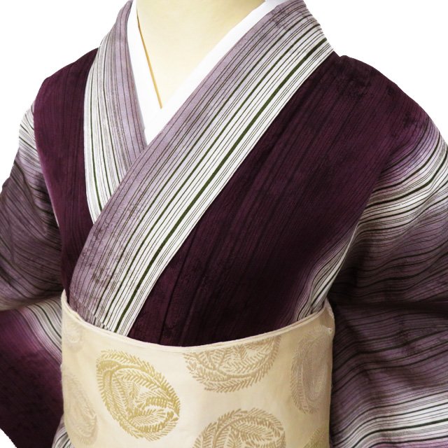 【 中古 】 小紋 リサイクル着物 正絹 袷 カジュアル 縦縞模様 暈し 桑の実色 鳩羽色 老緑色 身丈161cm 裄68cm M A1030-2 和服 きもの 普段着 kimono アウトレット 送料無料 きもの北條