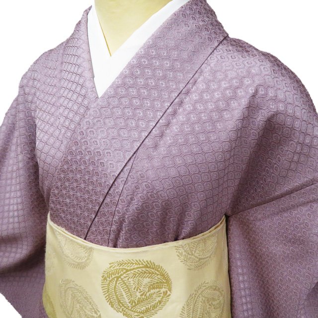 Full-Length Under-Kimono - 【 中古 】 色無地 リサイクル着物 袷 フォーマル 紋付き 作家物 落款 地模様 薄色 身丈156cm 裄63cm M A1032-2 [ 和服 入学式 卒業式 お茶会 お宮参り アウトレット きもの kimono 送料無料 きもの北條]