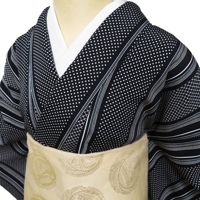Rakuten - 【 中古 】 小紋 リサイクル着物 正絹 袷 カジュアル 点模様 縞模様 黒色 多色 身丈154cm 裄66cm S A1103-2 [和服 きもの 普段着 kimono アウトレット 送料無料 きもの北條]