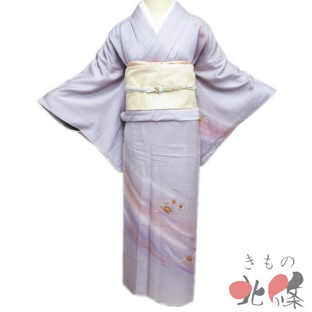 Rakuten - 【 中古 】 付下げ 付け下げ 訪問着 リサイクル着物 正絹 袷 フォーマル 刺繍 花の図 暈し 浅紫色 身丈163cm 裄66cm L A1302-2 [入学式 卒業式 お宮参り 七五三 母 刺繍 和服 送料無料 きもの北條]