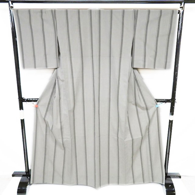 【 新品 】 播包 播州織 着物 木綿 単衣 カジュアル 縦縞模様 反端付き かなり薄い柴色 身丈167cm 裄68cm L トール A1086-3 [和服 洗える着物 kimono 送料無料 きもの北條]