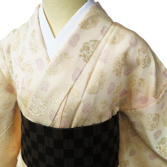 Rakuten - ＼ FINAL PRICE ／ 【 中古 】 小紋 リサイクル着物 正絹 袷 カジュアル 花模様 鳥 孔雀 薄橙色 多色 身丈158.5cm 裄62.5cm M A952-4 [ 和服 きもの 普段着 kimono アウトレット 送料無料 きもの北條]