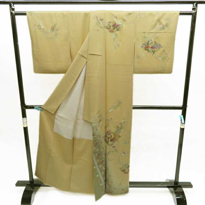 ＼ FINAL PRICE ／ 【 中古 】 訪問着 リサイクル着物 フォーマル 金彩 更紗の花鳥 濃いクリーム色 丈162cm 裄64cm Mサイズ A440-5 [ 正絹 袷 中古訪問着 リサイクル 着物 訪問着物中古 アウトレット 仕立て上がり 送料無料 結婚式]