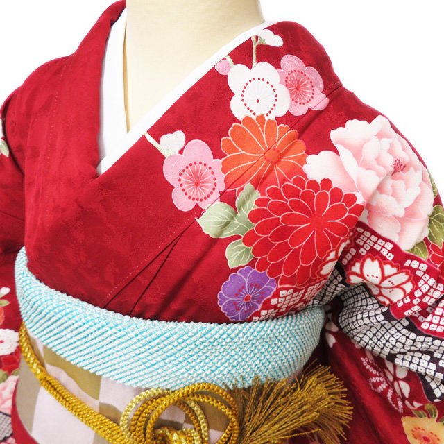 【 中古 】 振袖 リサイクル着物 正絹 IKKO 刺繍 金彩 花模様 桜 菊 牡丹 松竹梅 地模様 赤色 多色 金 身丈174cm 裄70cm L トール A1159-5 [和服 振袖 レンタルアップ アウトレット セール 販売 バーゲン 送料無料 きもの北條]