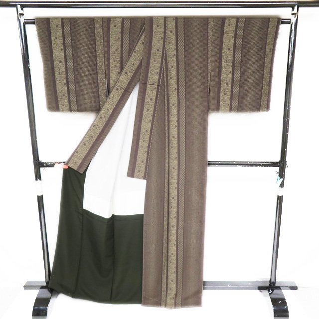 【 未使用 】 小紋 着物 正絹 袷 カジュアル 流水に梅と紅葉 黄枯茶色 身丈166.5cm 裄66cm L トール A1072-7 [ 和服 きもの 普段着 kimono アウトレット 送料無料 きもの北條]