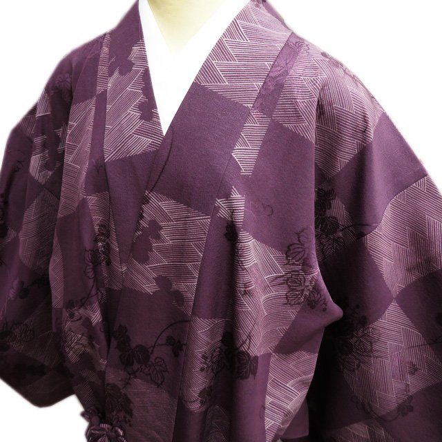 ＼ FINAL PRICE ／ 【 中古 】 道中着 コート 正絹 市松取り 葉っぱ模様 桧垣模様 紫鳶色 身丈113.5cm 裄66.5cm A906-8 [ 和服 サイズ 和装コート きもの kimono 防寒着 送料無料 きもの北條]