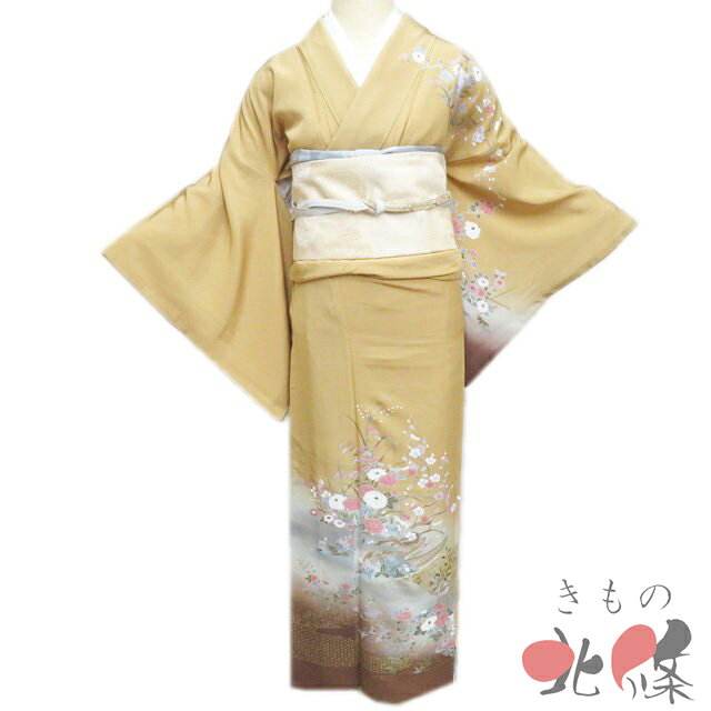 Rakuten - 【 中古 】 訪問着 リサイクル着物 正絹 袷 フォーマル 花の図 波に小舟 やや濃い麦藁色 多色 金 身丈163.5cm 裄66cm L A1306-8 [入学式 卒業式 お宮参り 結婚式 お茶会 お茶席 茶道 利休忌 和服 送料無料 きもの北條]