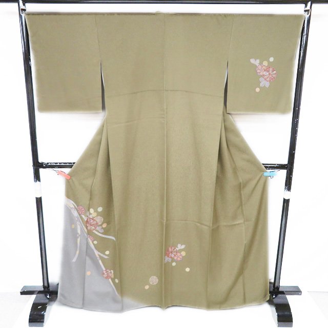 【 未使用 】 付下げ 付け下げ 訪問着 着物 正絹 袷 花の図 地模様 反端付き 油色 多色 身丈166.5cm 裄68cm L トール A1158-9 [和服 入学式 卒業式 お茶会 お茶席 茶道 お宮参り 送料無料 きもの北條]