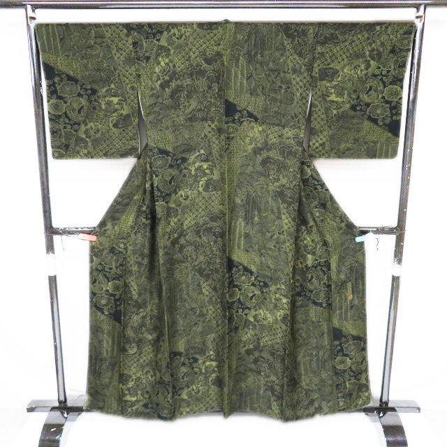 【 未使用 】 特選 小紋 着物 正絹 袷 カジュアル 友禅師 前田仁仙 花鳥模様 老緑色 多色 身丈159cm 裄68cm M A1247-9 [観劇 お出かけ 街着 普段使い お食事 kimono 和服 送料無料 きもの北條]