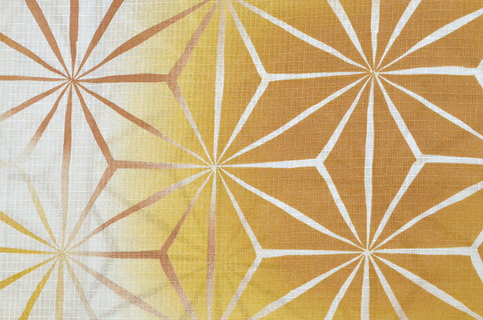 Conjunto de 3 piezas de yukata confeccionado: blanco × amarillo mostaza, con estampado de hojas de cáñamo ☆ Regalo seguro: obi y geta ☆ [Talla única] [Para mujer] [Yukata] [Se puede cambiar a una sola pieza] — vista 2