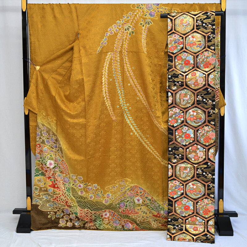 振袖 身丈160.5cm 裄丈65.5cm M 袷 落款あり 辻が花柄 金彩 金 振袖 身丈160.5cm 裄丈65.5cm M 袷 落款あり 辻が花柄 金彩 金