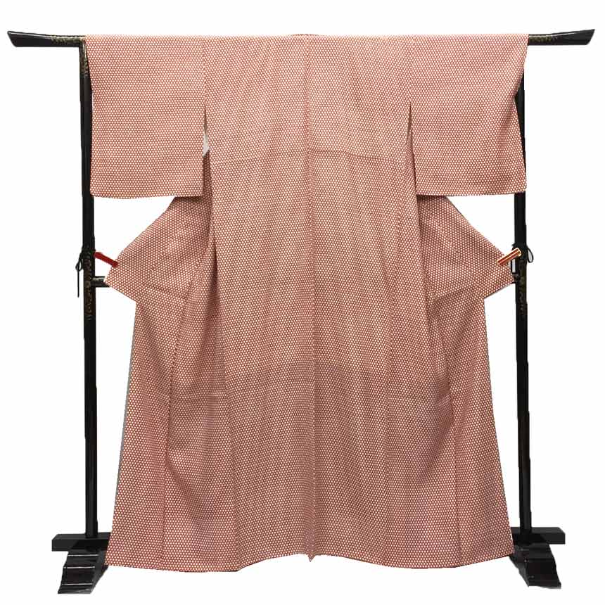 京やC085 正絹 小紋 三角 ひし形 籠目文様 ちりめん 絹100％ 伝統工芸 幾何学文様 紅葉色×生成り お仕..