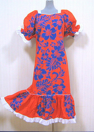 【訳あり】【送料無料】4サイズございます。フラダンスドレス ワンピース オレンジ色地に紺のハイビスカス