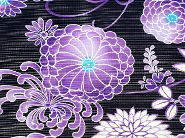 日本製 浴衣 生地 反物 単品 黒色地に紫色の菊柄 女性用 綿100% 横絽織り オーダー仕立て可 身長170cm位、裄75cm位まで対応出来ます。(仕立てなしの場合、あす楽対応できます。)レディース 女物 教材用にも。