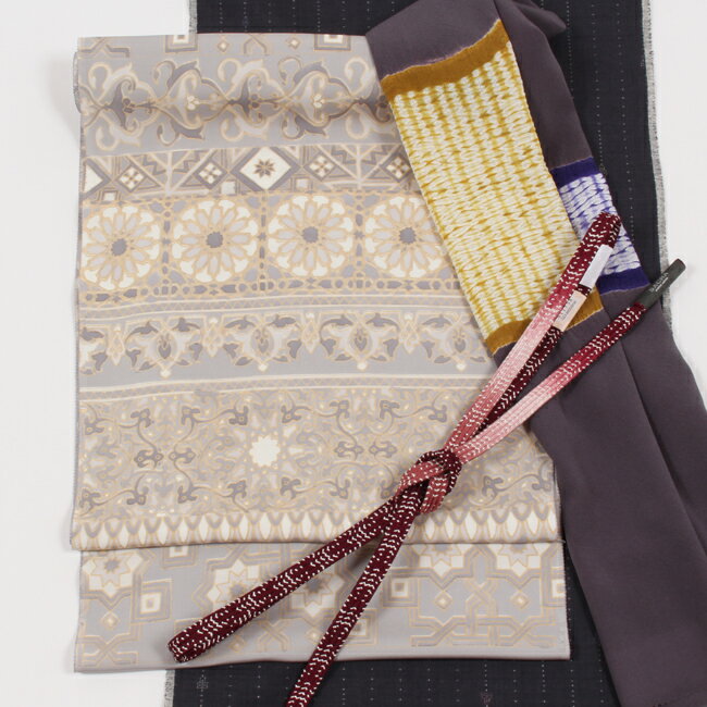 【3/25限定★P5倍 & 最大1000円OFF】 【京の染匠 一富司】京友禅 特選九寸名古屋帯 染め帯 九寸帯 アラベスク文様 グレー地 塩瀬地