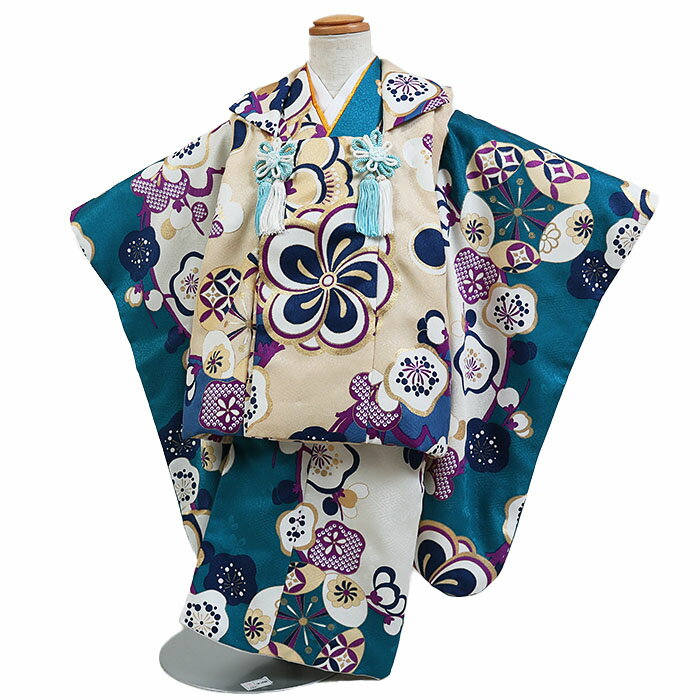 ご予約についてのお問い合わせ 着物のサイズやご予約についてご不明な点がございましたら、電話・メールにてお気軽にお問合せくださいませ。 ■TEL：0120-61-1717 ■MAIL：info@kimono-rental.net&nbsp; &nbsp; &nbsp; &nbsp; 　・・・・商品詳細・・・・ 　■地色：ベージュ×ターコイズブルー / 柄：梅　など 　■表地・裏地：合成繊維 　■寸法：身丈77cm・裄41cm・袖丈56cm 　■適応身長：90cm〜100cm位 　　(3歳の標準サイズに調整済みです。※簡単なサイズ調整が必要な場合がございます。) 　■セット内容 　 　着物・被布・襦袢・雪駄・足袋・腰紐2本 　（肌着はご自宅のタンクトップ等で代用頂きますようお願い致します。） 　被布は帯結びの必要がないため、ご自宅で誰にでも簡単にお着付けが出来ます。 　レンタル期間は「3泊4日」になります。 　通常、ご利用日2日前にお届け、ご利用日翌日までにご返送頂きます。 　延長レンタルも承っております。 　レンタル規約をご確認頂いた上でのお申し込みとさせて頂いております。 　ご不明な点等ございましらお気軽にお問い合わせ下さい。 &nbsp;