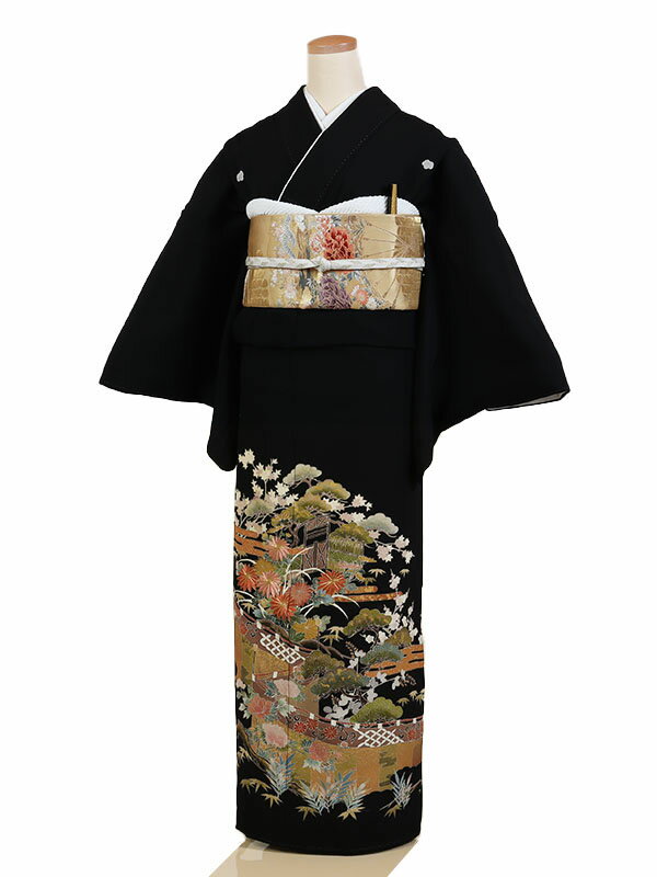 【レンタル】【黒留袖 広幅 垣根に四季花 蔦(つた)紋】正絹 留袖 着物レンタル 結婚式 披露宴 貸衣装 貸衣裳 フルセット 女性 和服 母親着物 祖母 親族 新婦姉妹 和装婚 和婚 神社 ホテル式場 五つ紋 第一礼装 チャペル 往復送料無料 t220