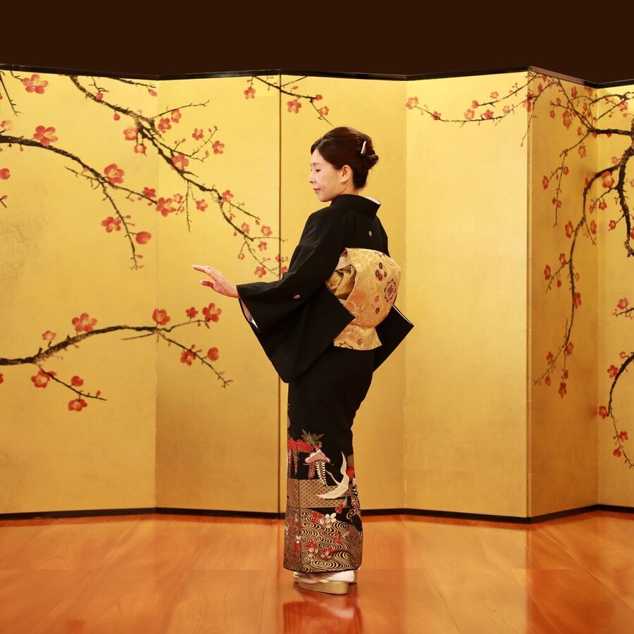 きものセレクトの【レンタル】藤川（金） 黒留袖 結婚式 母親用 フルセット（草履バック・着付け小物付き） 安心保証付き｜アングル3