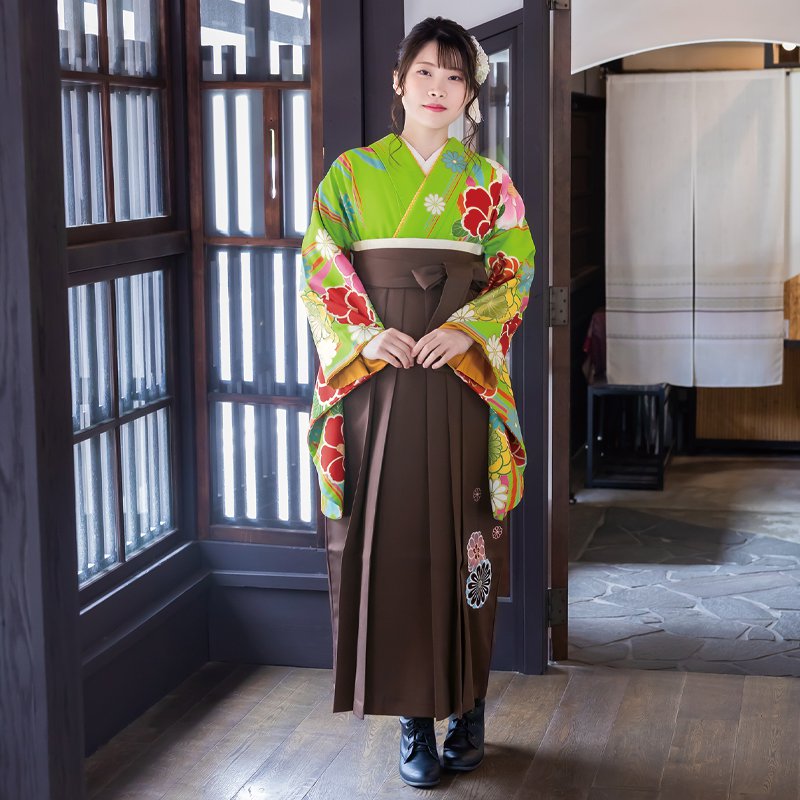 【レンタル】卒業式 袴 レンタル 女 フルセット 女性 袴セット「G873黄緑　菊椿模様」レトロ はかま 着物セット 和服 大学 レディース 往復送料無料