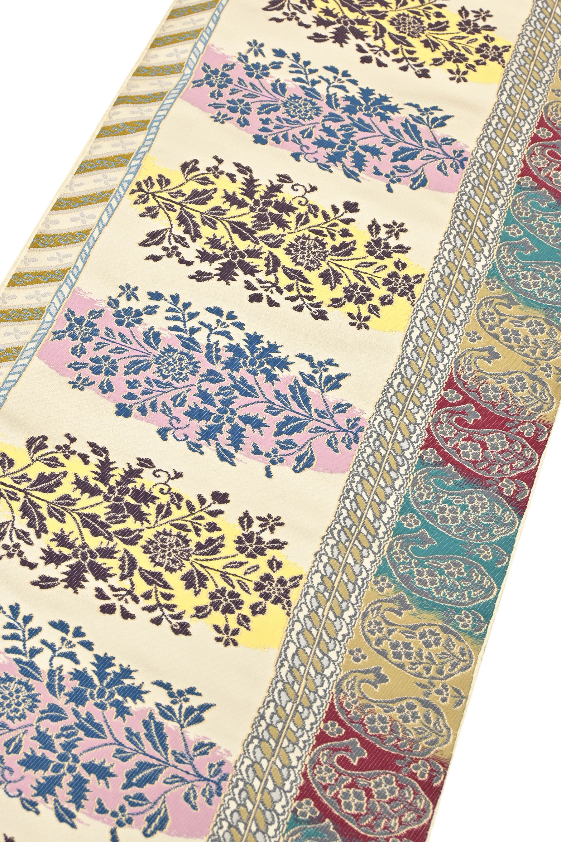 【白綾苑大庭】 特選西陣織九寸名古屋帯 「彩美献上文」 大好評、売り切れ御免！ 名門大庭の希少な九寸！