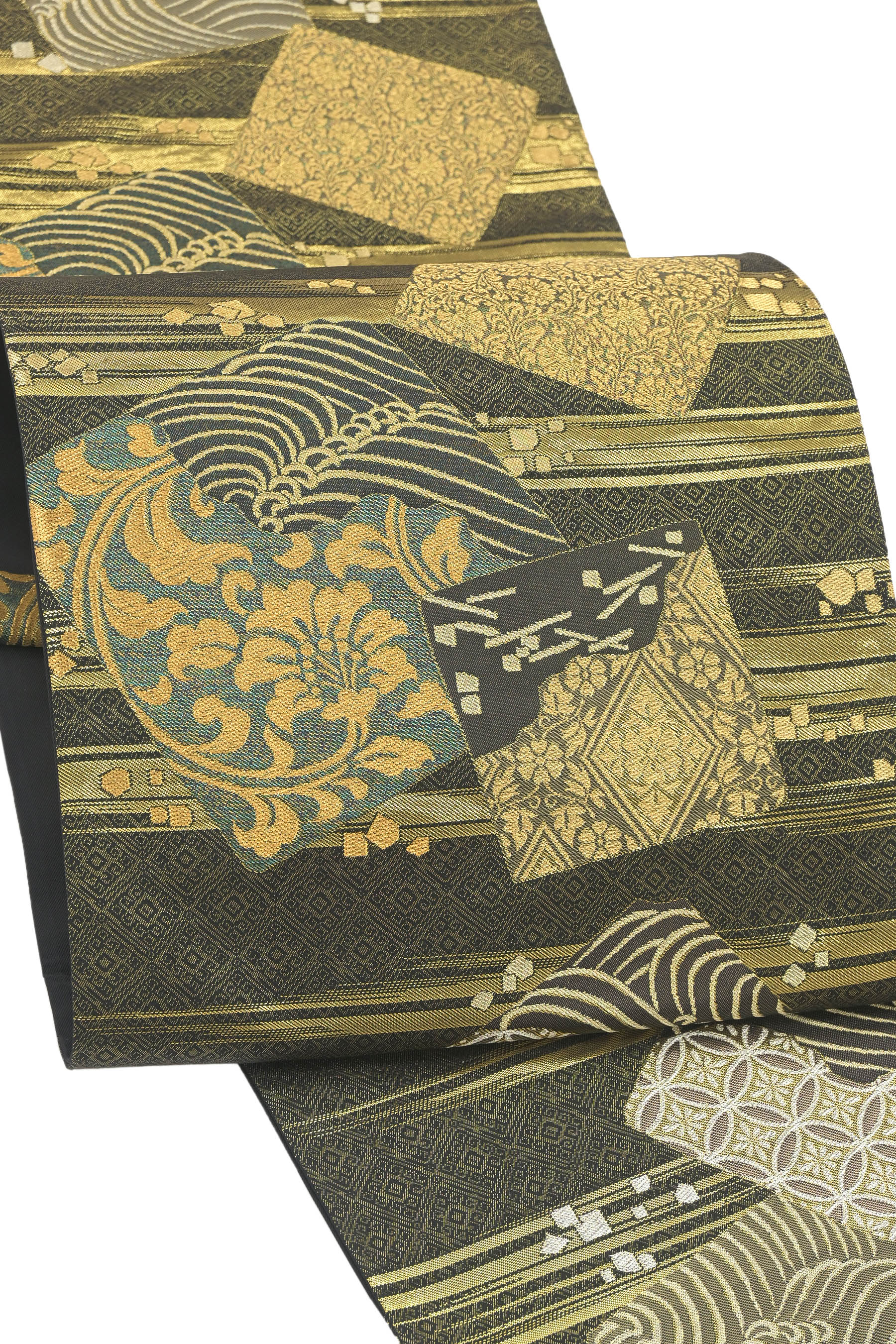 【大蔵ざらえ】 【西陣織元】 特選西陣織袋帯 「切金色紙」 古典の品格溢れる一本。