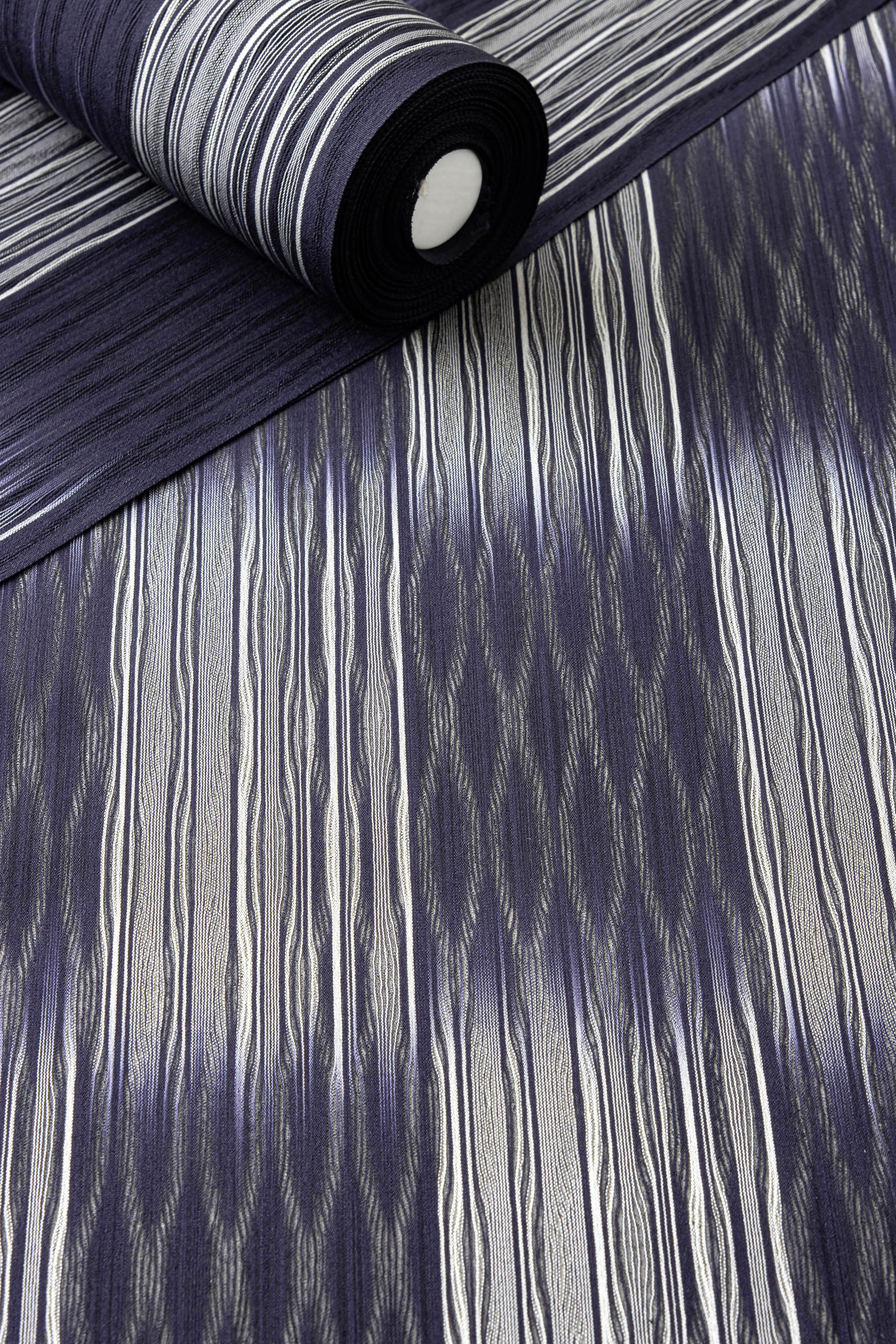 【夏着物】 特選十日町明石縮着尺 「よろけかすれ市松紋」 まるで空蝉のような軽やかさ 着物としてはもちろん羽織モノにも！