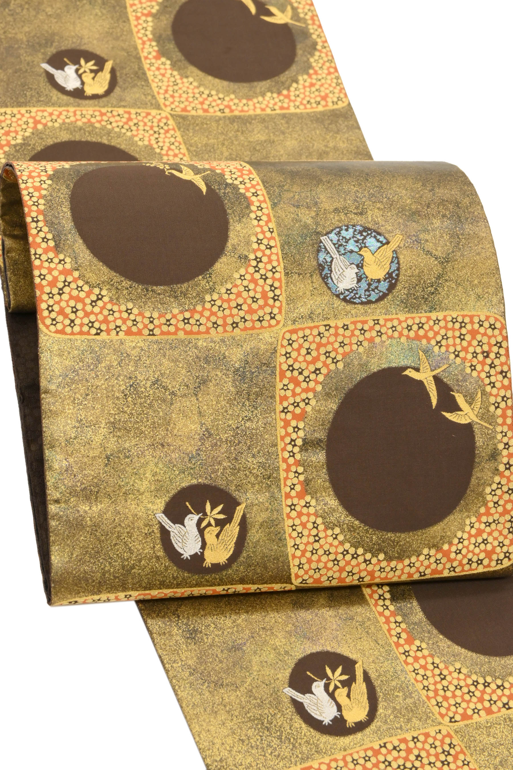 【お得なエブリデイロープライス】 【となみ織物】 西陣織引箔袋帯 人間国宝　大場松魚の世界 ≪御仕立て上がり・中古美品≫ 「平文梅盤」 重厚な蒔絵の世界を帯に！