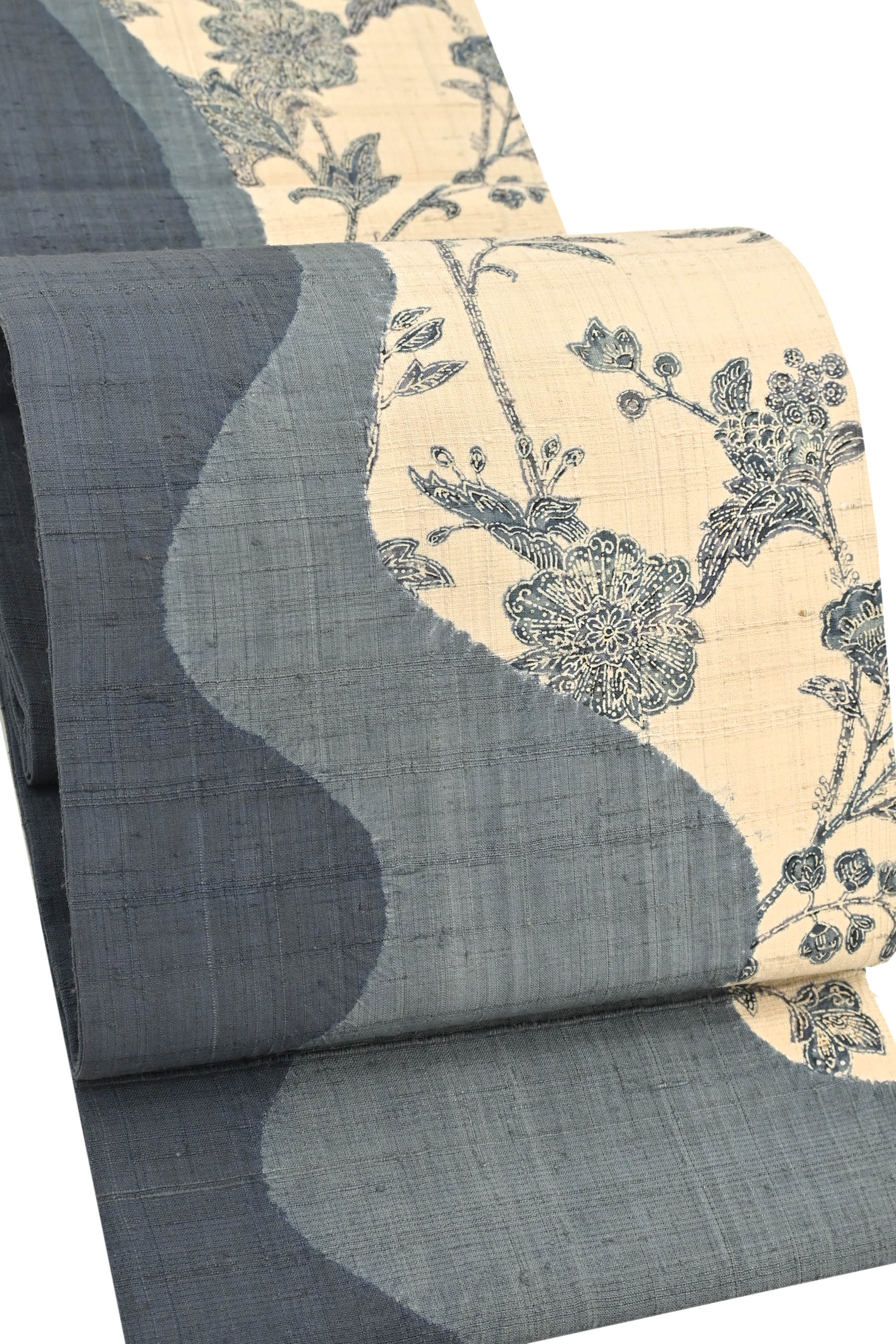 楽天京都きもの市場 楽天市場店【霜月の在庫処分市】 【鷹ヶ峰　しょうざん】 絞り染生紬九寸名古屋帯 ≪御仕立て上がり・中古美品≫ 「曲水染分更紗間道紋」 絞りの表情豊かに カジュアルスタイルのアクセント！