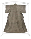 特選本場大島紬 9マルキカタス式・有色絣 ≪御仕立て上がり・中古美品≫ 「赤黒ライン」身丈156 裄66 証紙なしでお値打ち!
