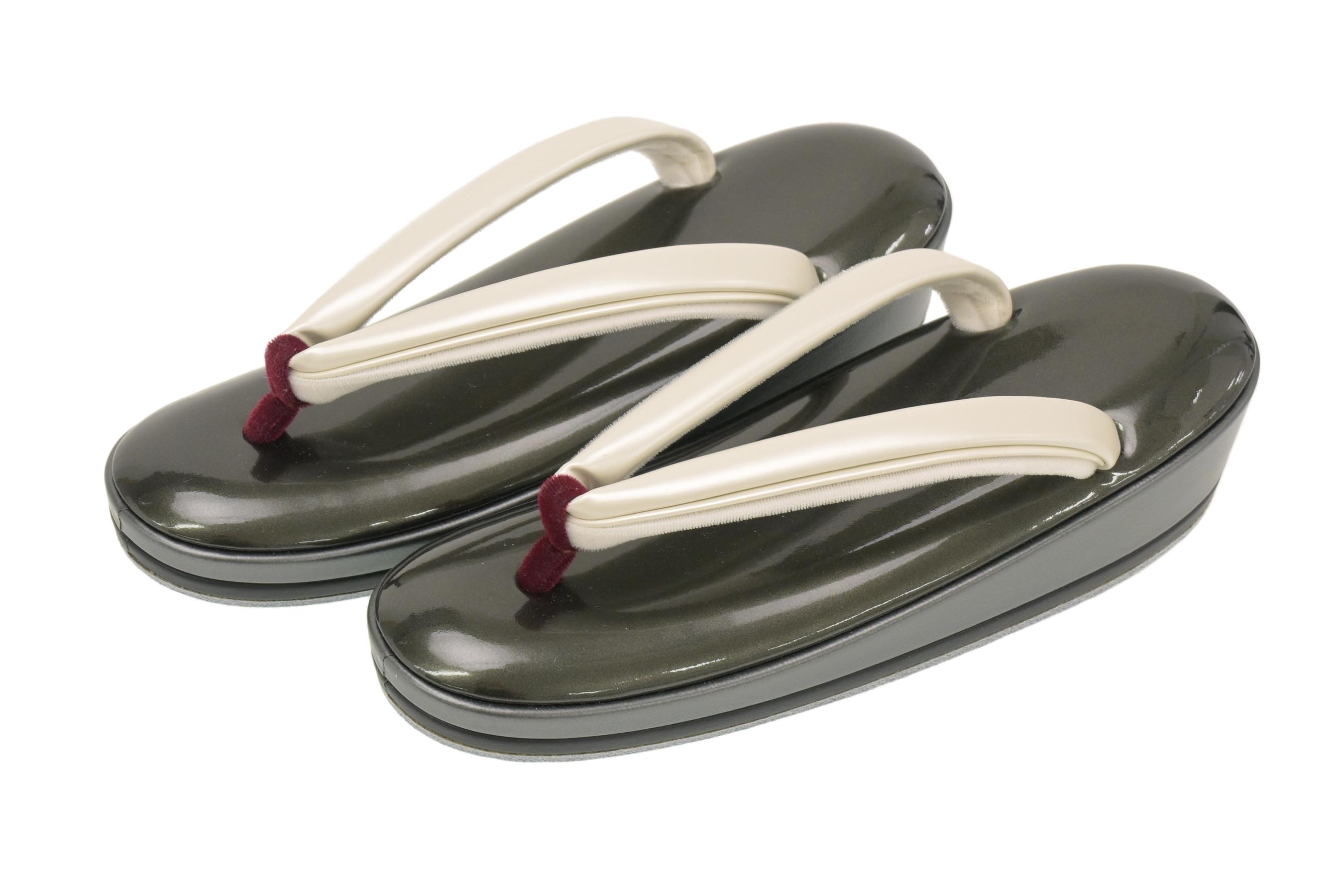 【15％OFFクーポン対象】 ［在庫処分赤札市］ 【井登美-れん-】 本革草履（エナメル） ブラック/ホワイト Mサイズ