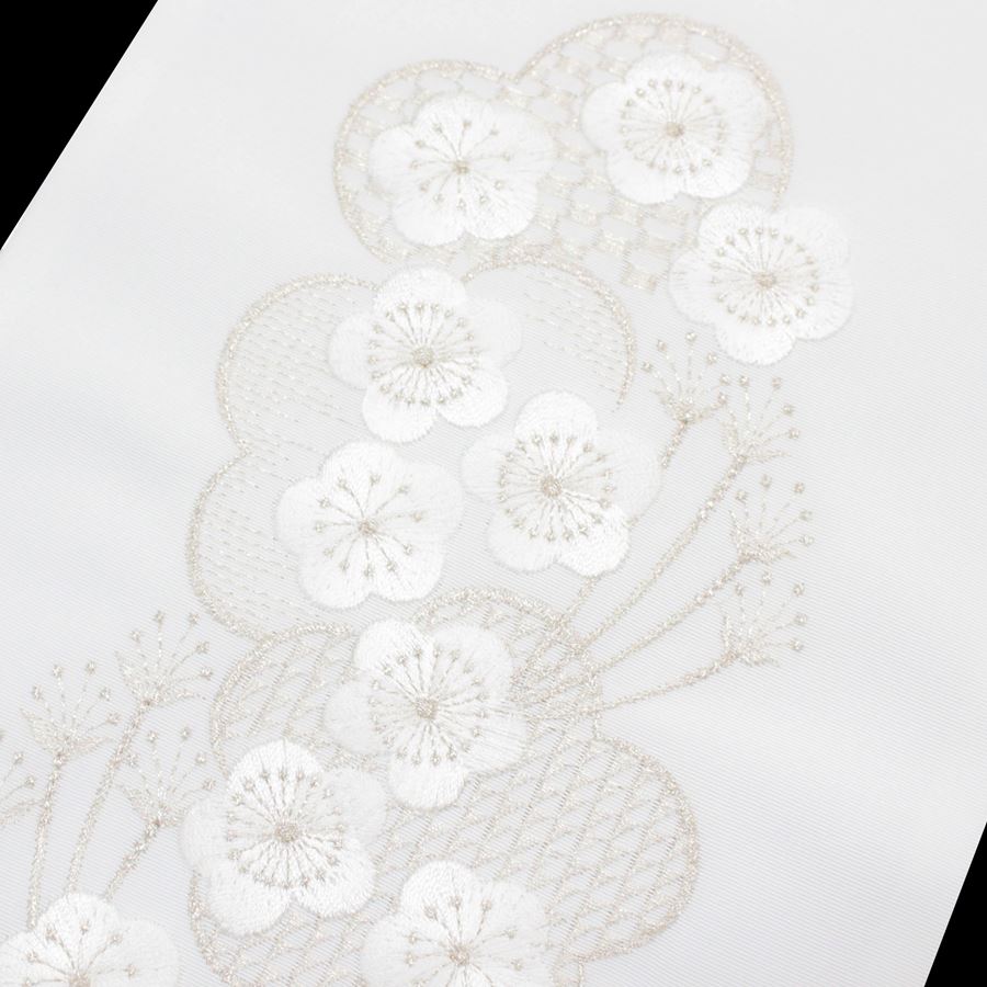 半衿 刺繍 振袖 袴 長襦袢 半襟 銀 シルバー 優しい銀色 刺繍半襟 刺繍衿 掛け衿 付け襟 白 白地 梅 花柄 シルエリー 春/秋/冬 レディース 女性用 洗える お洒落 成人式 卒業式 結婚式 披露宴 花嫁衣裳 和装 着物 コスプレ