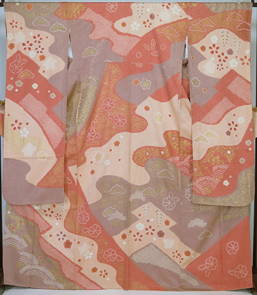 Rakuten - 【中古】美品　紋綸子　絞り　振袖　ピンク系
